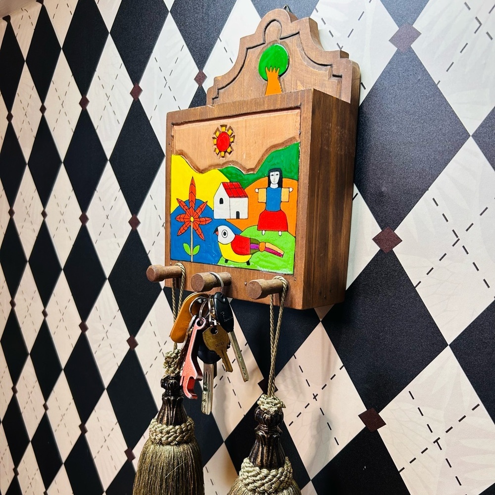 Folk Art‎ Hand-Painted El Salvador Letters Holder & Key Hook Ceramic Tiles